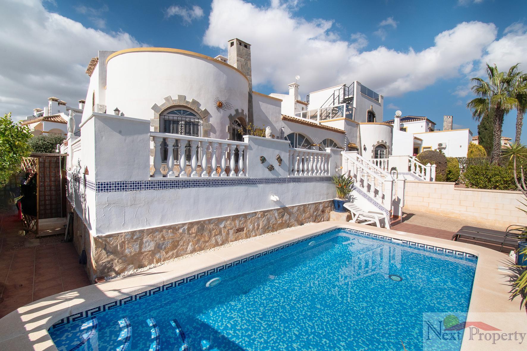 Venta de chalet en Orihuela Costa