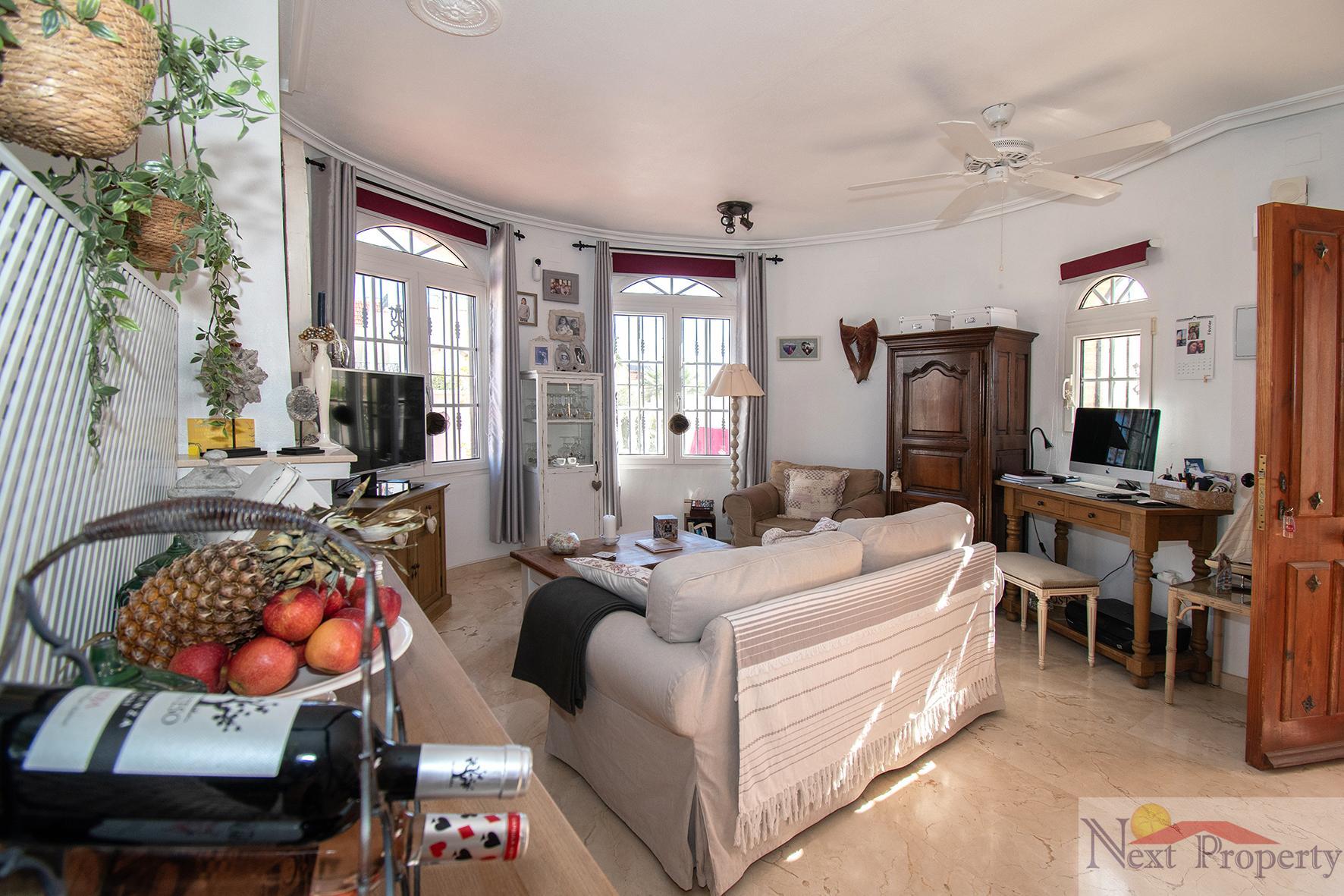Venta de chalet en Orihuela Costa