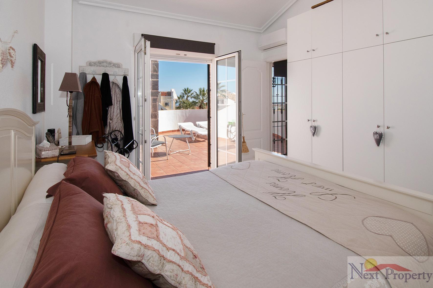 Venta de chalet en Orihuela Costa