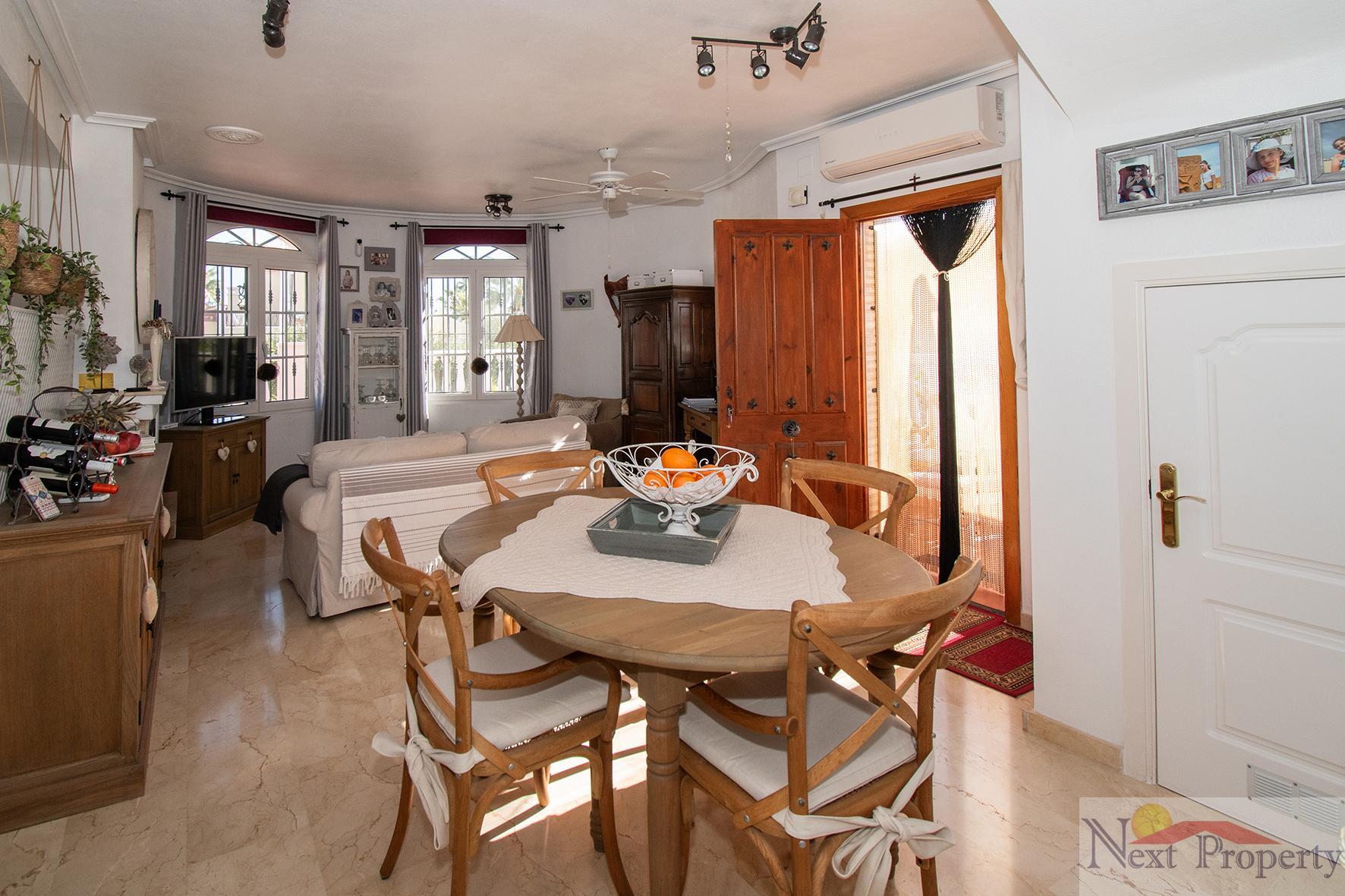 Venta de chalet en Orihuela Costa