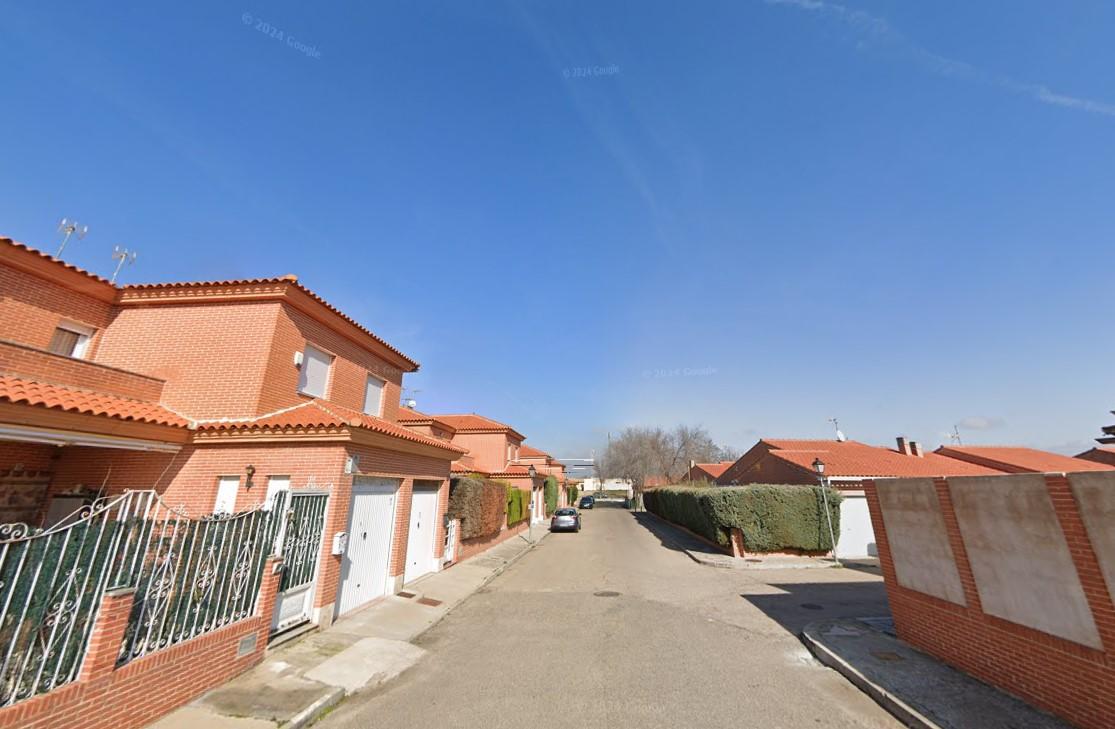 Venta de chalet en Rielves