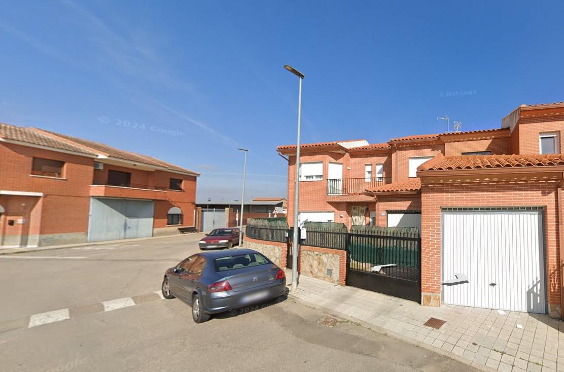 Venta de chalet en Rielves