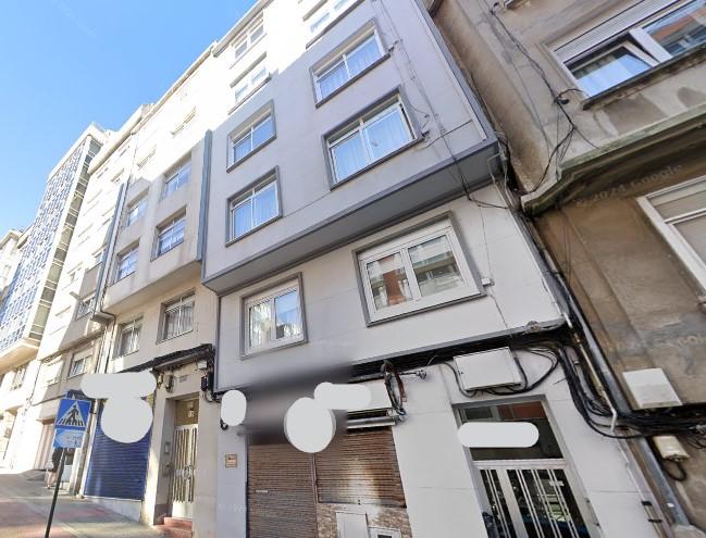 For sale of flat in A Coruña