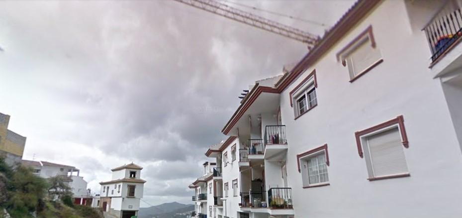 For sale of flat in Cómpeta