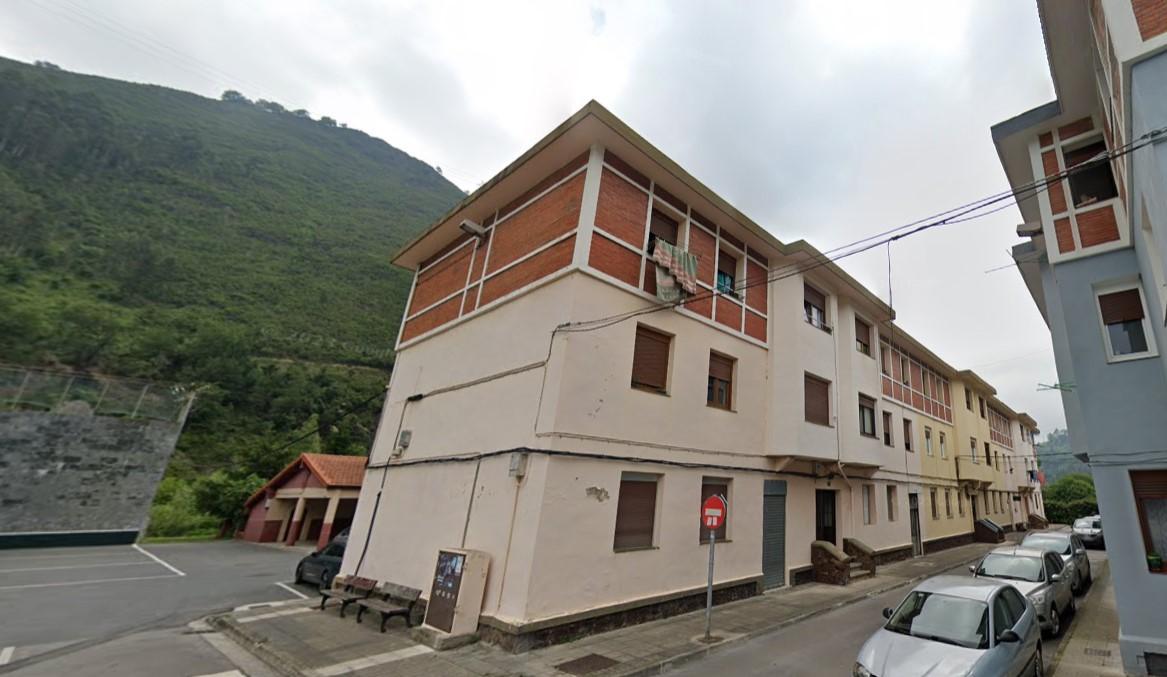 Venta de piso en Alonsotegi