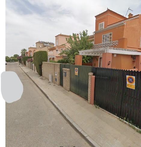 For sale of house in Gines