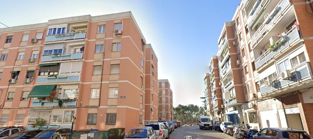 For sale of premises in Madrid