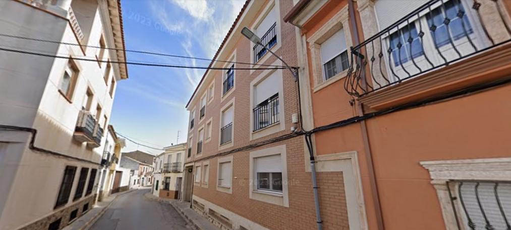For sale of flat in Herencia