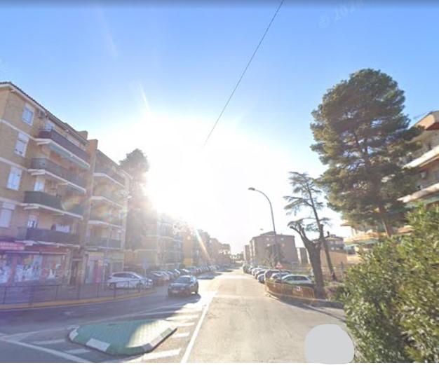 For sale of flat in Argés