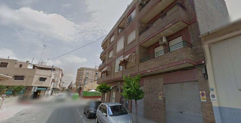 For sale of flat in Almoradí