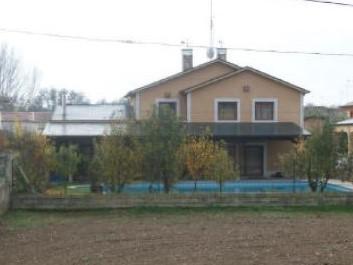 Venta de chalet en Santibáñez de Tera