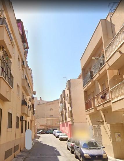 For sale of flat in Roquetas de Mar