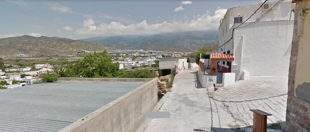 Venta de casa en Berja