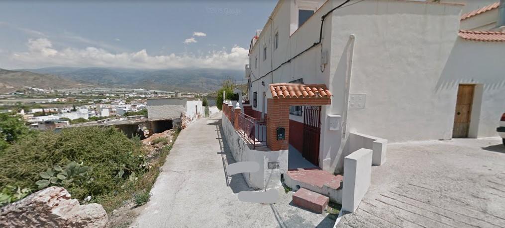 Venta de casa en Berja