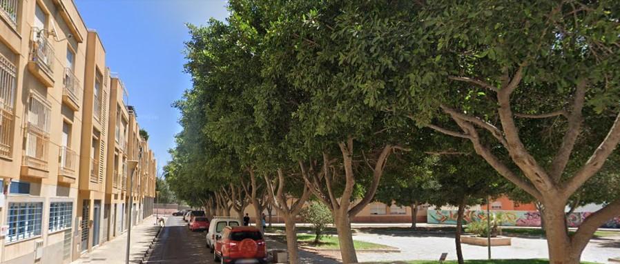 For sale of flat in Almería