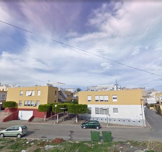 For sale of flat in Benahadux