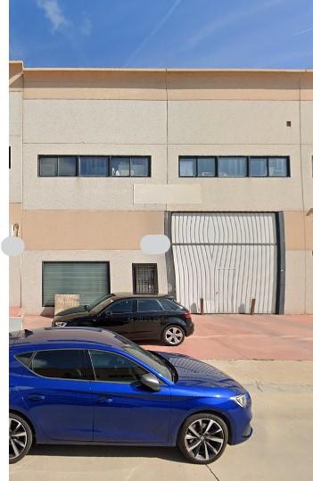 For sale of warehouse in Borox
