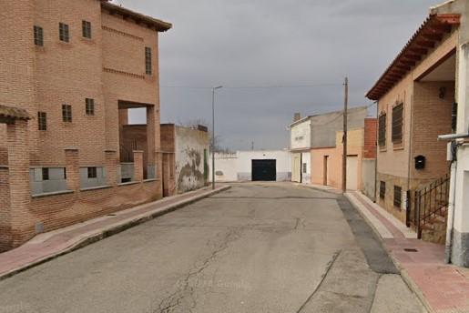 For sale of house in Añover de Tajo