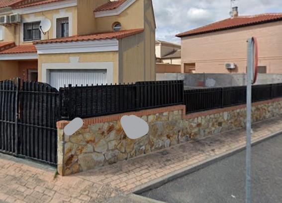 For sale of house in Albarreal de Tajo