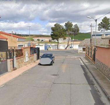 For sale of house in Albarreal de Tajo