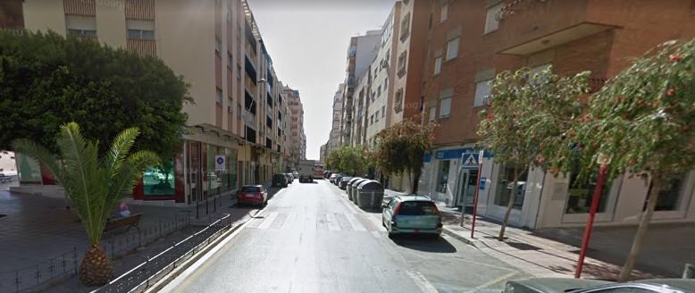 Venta de local en Almería