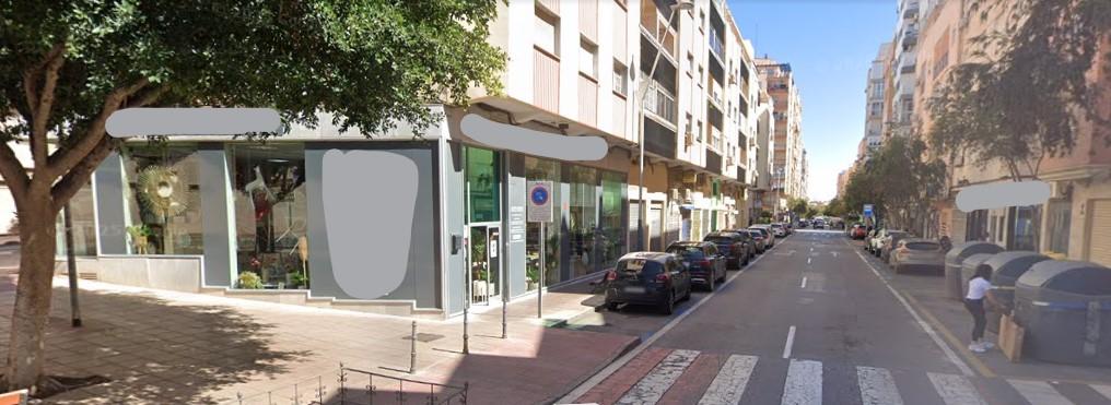 Venta de local en Almería