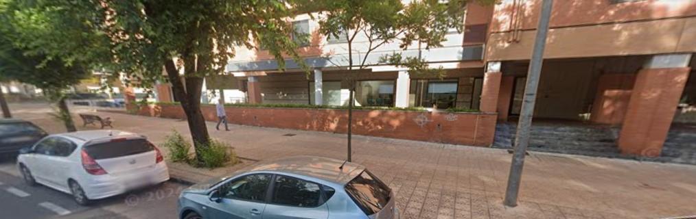 Venta de local en Cáceres