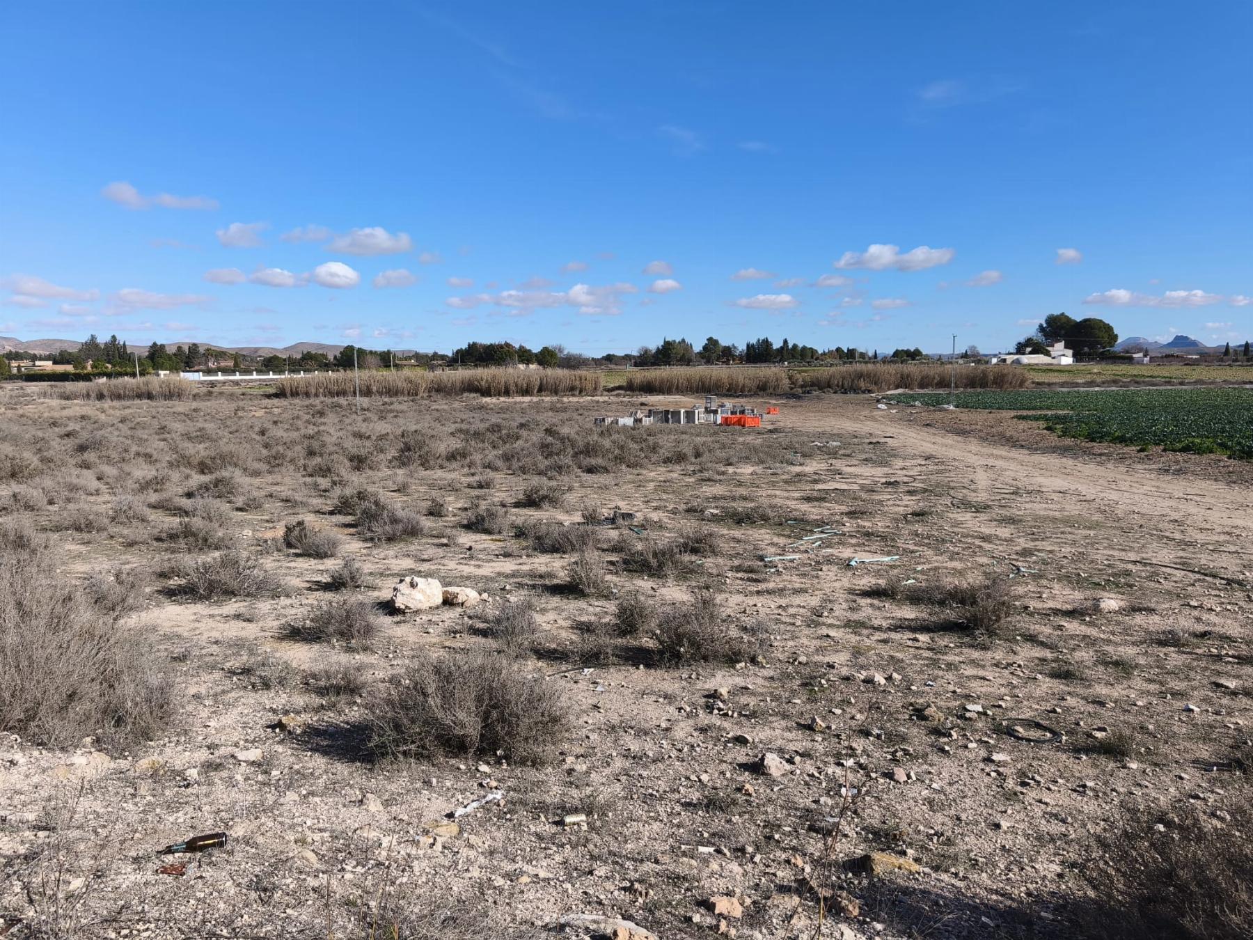 Venta de finca rústica en Hellín