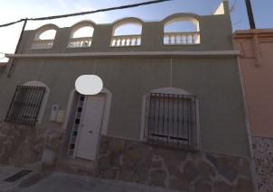Venta de casa en Almería