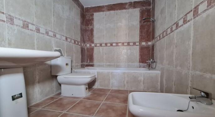 Venta de casa en Macael