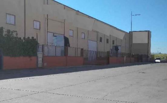 Venta de nave en Escalonilla