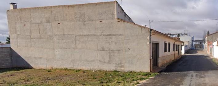 Venta de casa en El Toboso