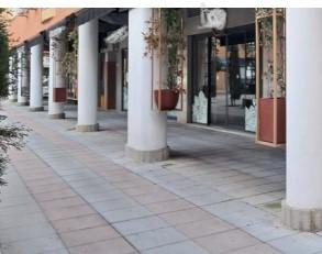 Venta de local en Parla