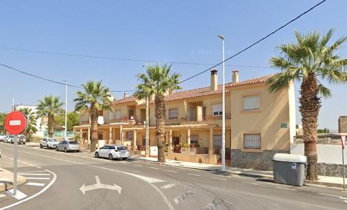 Venta de casa en Zurgena