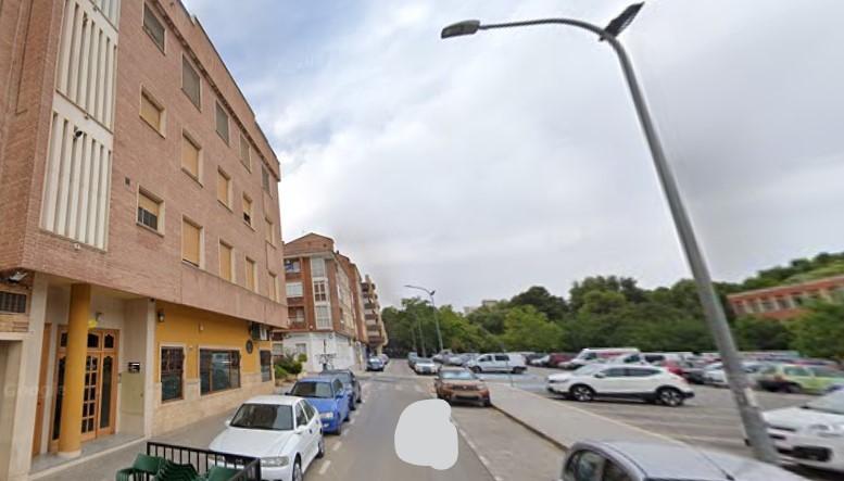 For sale of flat in Almansa