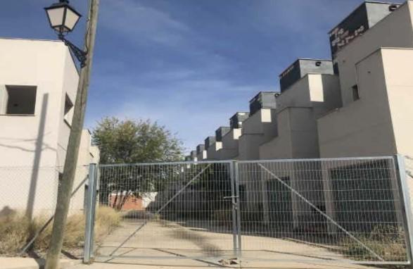 Venta de edificio en Quero