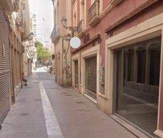 Venta de local en Almería