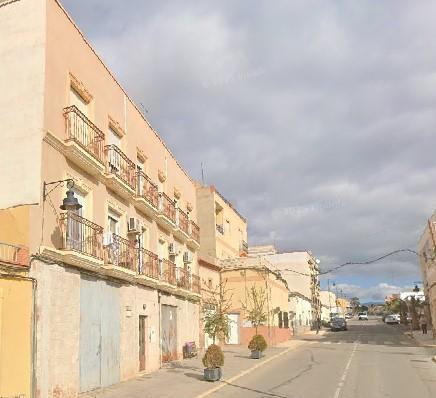 Venta de piso en Tabernas