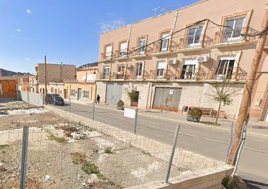 Venta de piso en Tabernas
