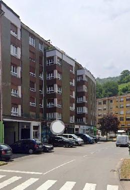 Venta de piso en Lena