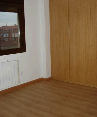 Venta de piso en Lominchar