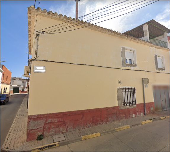 Venta de casa en Herencia