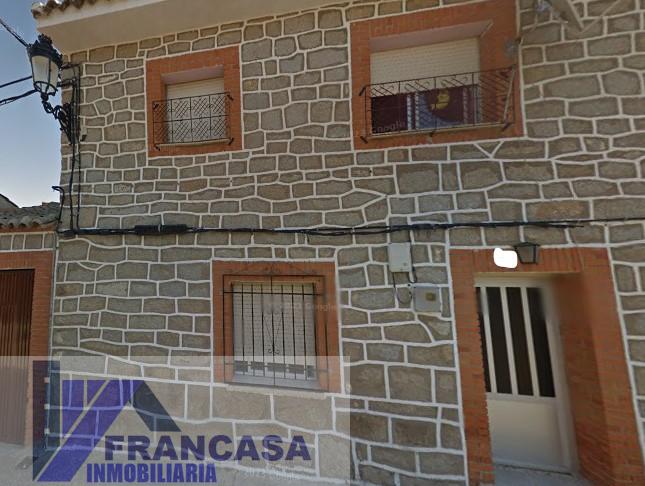 Venta de casa en Cuerva