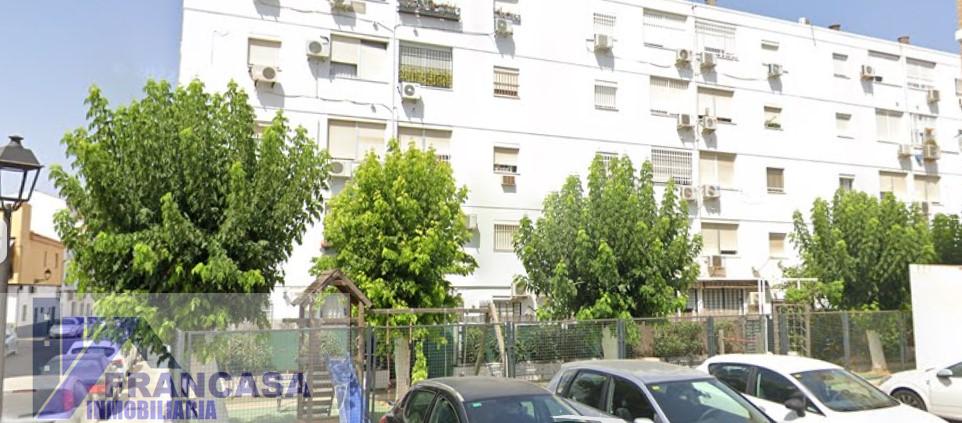 For sale of flat in Gines
