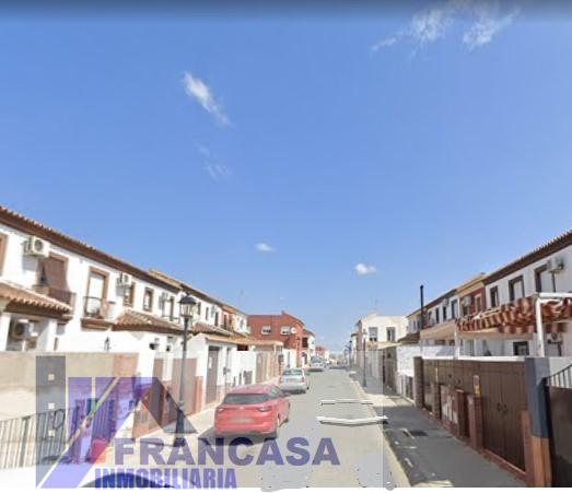 For sale of house in Pilas
