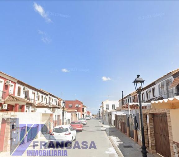 For sale of house in Pilas