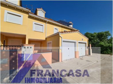 For sale of house in Villarrubio