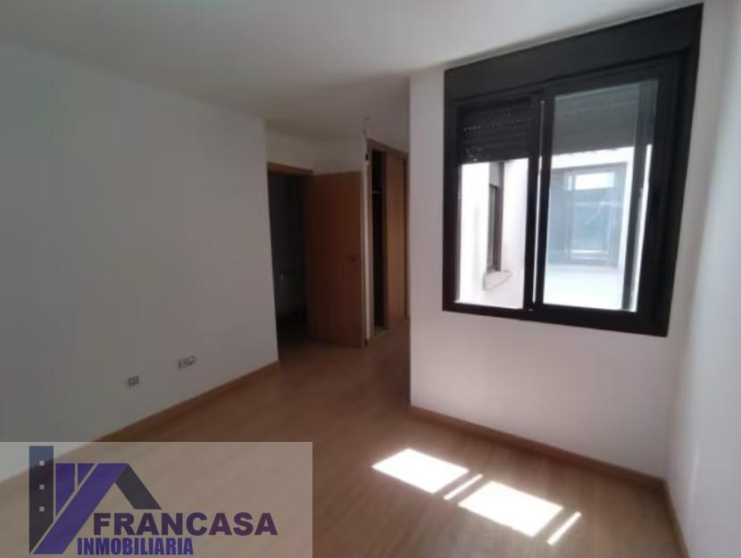 Venta de piso en Villaluenga de la Sagra