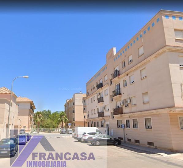 Venta de piso en Huércal de Almería