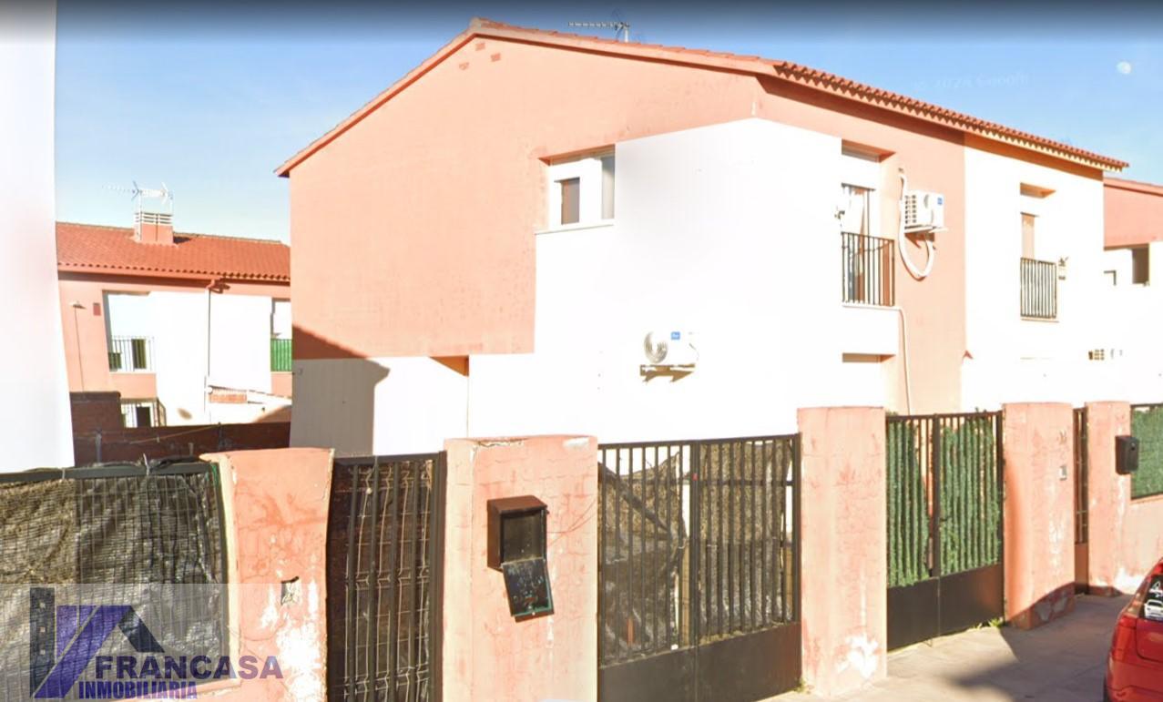 For sale of house in Novés